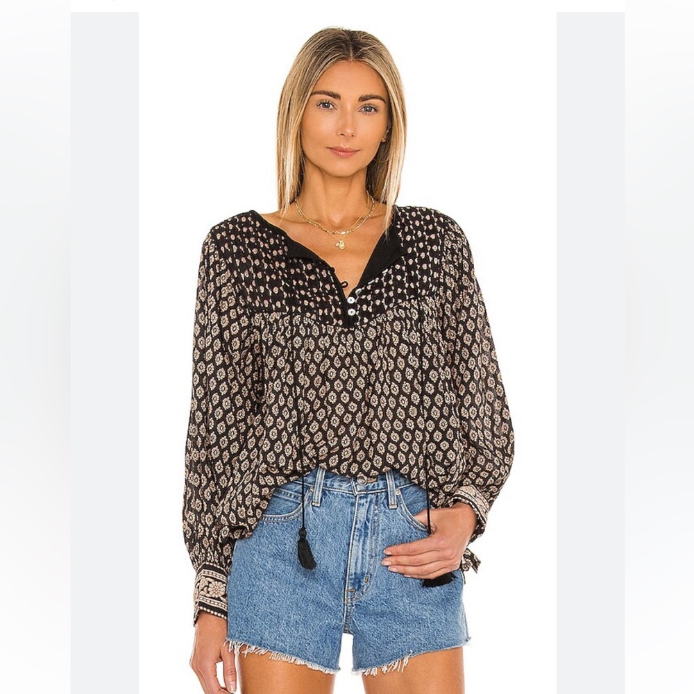 Long sleeve shirt